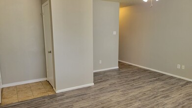 5617 13th St in Lubbock, TX - Building Photo - Building Photo