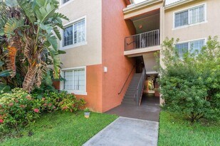 4155 N Haverhill Rd, Unit 1420 in West Palm Beach, FL - Building Photo