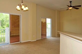 10327 Winding Marsh Trail in Orlando, FL - Building Photo - Building Photo