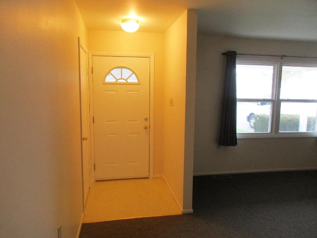 733 Acadia Rd in Valparaiso, IN - Building Photo - Building Photo