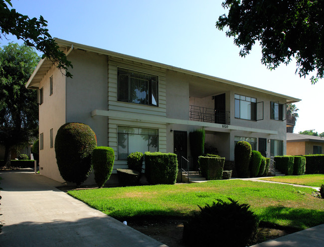 1020 W F St in Ontario, CA - Foto de edificio - Building Photo