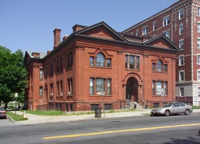 Memorial Parish House in Springfield, MA - Building Photo