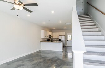 1042 Serenity Ln in Springfield, TN - Building Photo - Building Photo