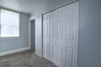 415 E Lawrence St in Mishawaka, IN - Building Photo - Building Photo