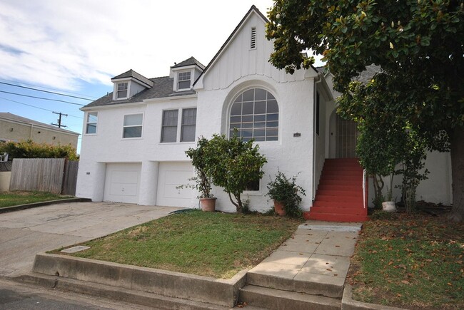 151 Mountain View Ave in Vallejo, CA - Building Photo - Building Photo