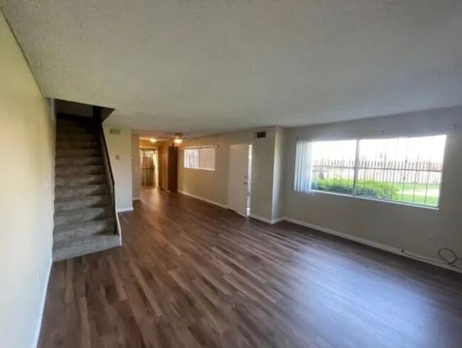 1450 Melrose Ave in Chula Vista, CA - Foto de edificio - Building Photo