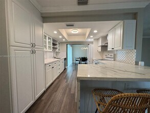 2631 NW 94th Ave in Sunrise, FL - Building Photo - Building Photo