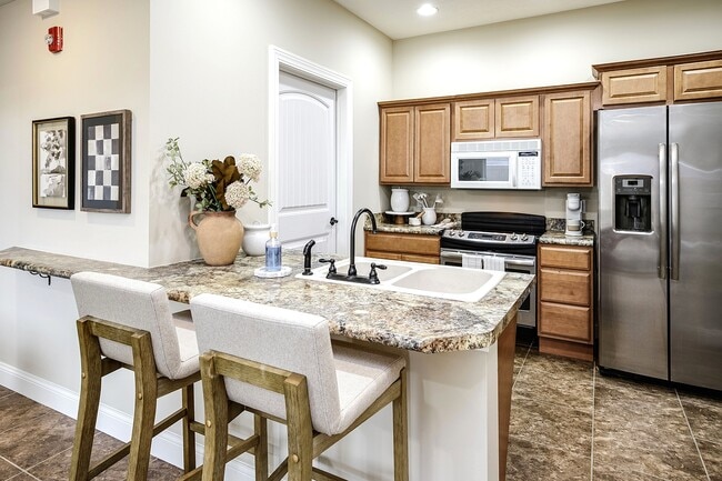Residences at Oak Pointe