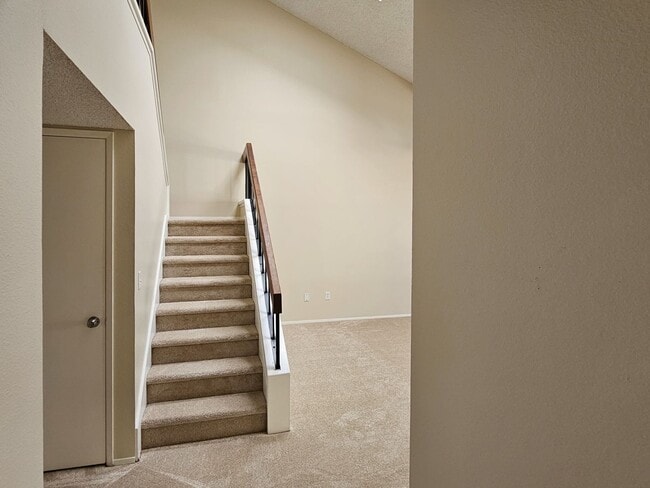 7093 Deerhurst Ct in San Diego, CA - Building Photo - Building Photo