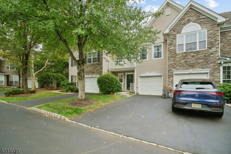 38 Musket Dr in Basking Ridge, NJ - Building Photo