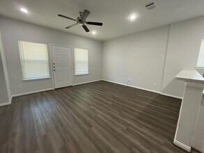 7522 E Maxroy St-Unit -A in Houston, TX - Building Photo - Building Photo