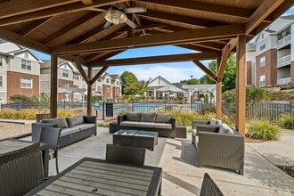 Hawthorne at Main in Kernersville, NC - Building Photo - Building Photo