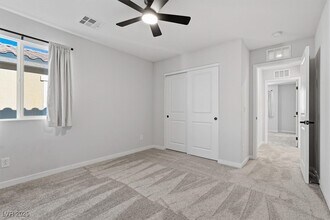 8957 Faxom St in Las Vegas, NV - Building Photo - Building Photo