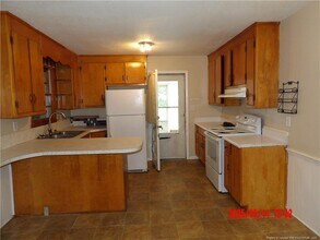 8901 Cliffdale Rd in Fayetteville, NC - Building Photo - Building Photo