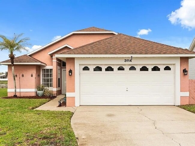 property at 3114 Dellcrest Pl