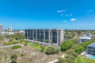 Siesta Gulf View in Sarasota, FL - Foto de edificio - Building Photo