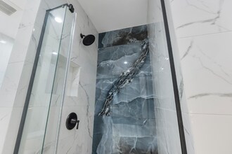 1429 Ellsmere Ave in Los Angeles, CA - Foto de edificio - Building Photo