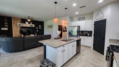 701 E Victoria Trails Blvd in DeLand, FL - Building Photo - Building Photo