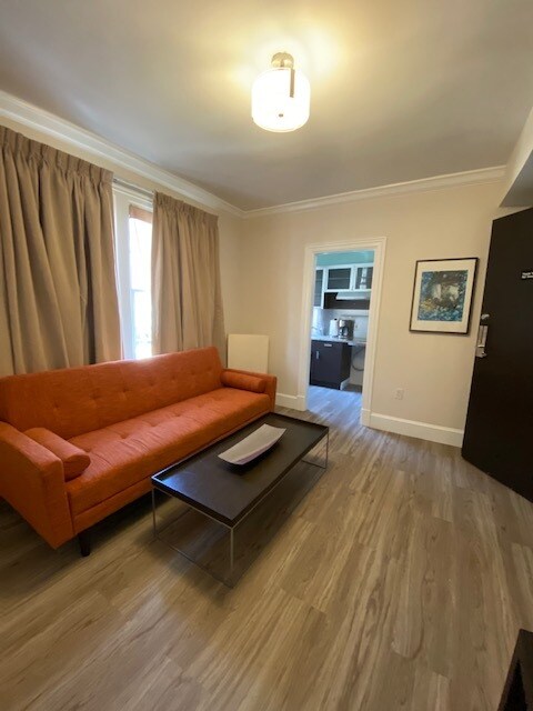 1832 Wisconsin Ave NW in Washington, DC - Building Photo