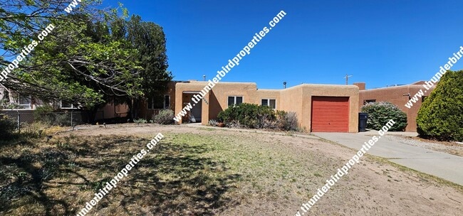 1717 Richmond Dr NE in Albuquerque, NM - Building Photo - Building Photo
