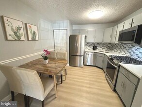 27 Gilpin Ct in Trenton, NJ - Building Photo - Building Photo