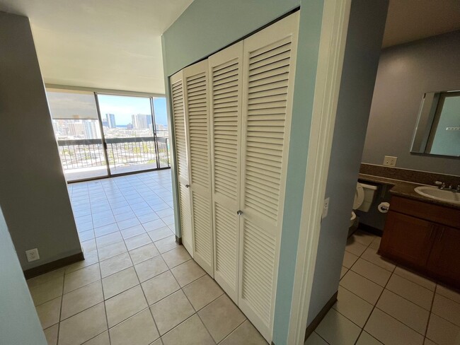 property at 1560 Thurston Ave