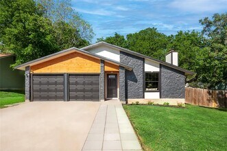 7803 Manassas Dr in Austin, TX - Building Photo - Building Photo