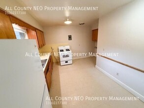 429 Sullivan Ave in Akron, OH - Building Photo - Building Photo