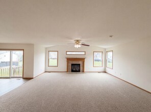 1000 Hidden Cove Way in Columbus, OH - Building Photo - Building Photo