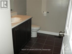 476 Foxhall Way in Ottawa, ON - Building Photo - Building Photo