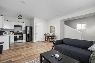 844 Camp St in Indianapolis, IN - Building Photo