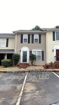 22 Somersett Dr in Spartanburg, SC - Building Photo