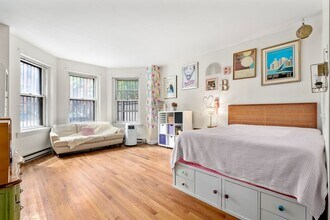 298 Commonwealth Ave in Boston, MA - Building Photo - Building Photo