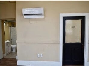 632 Roanoke Ave in Roanoke Rapids, NC - Foto de edificio - Building Photo