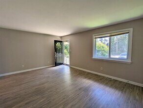 3906 Lexington Dr in Raleigh, NC - Building Photo - Building Photo