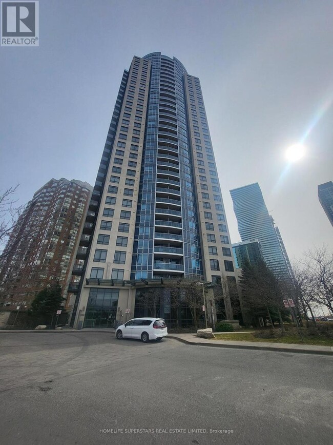 330-330 Burnhamthorpe Rd W