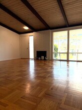 2830 Crestmoor Dr in San Bruno, CA - Building Photo - Building Photo