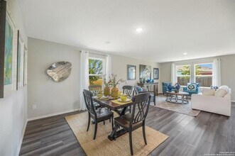 728 Opossum Trl in New Braunfels, TX - Building Photo - Building Photo