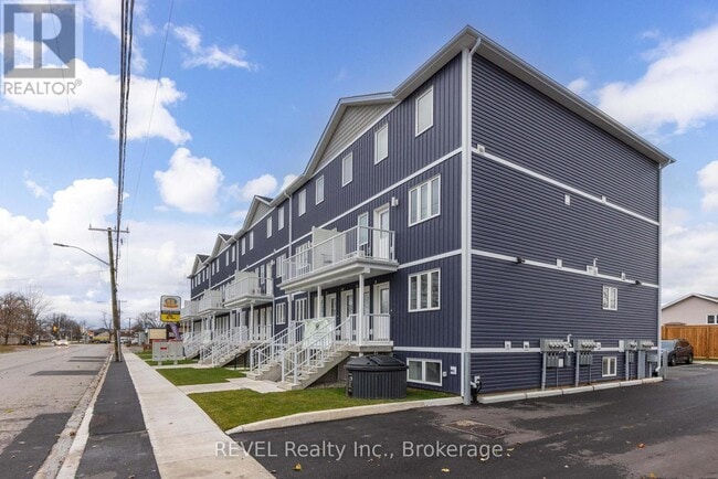 property at 35 Southworth St N