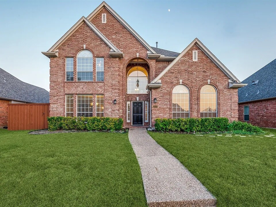 2608 Beechcraft St in Plano, TX - Building Photo