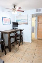 2 Ash St in San Diego, CA - Building Photo - Building Photo