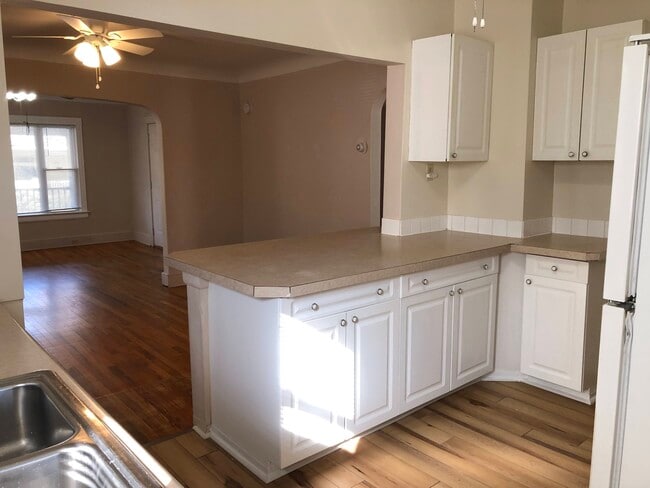 48 Dennison Ave, Unit No 1