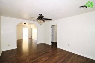 1141 Magnolia Ave in Redding, CA - Building Photo - Building Photo