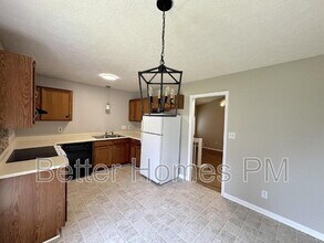 6948 Callahan Cir in Fayetteville, NC - Building Photo - Building Photo