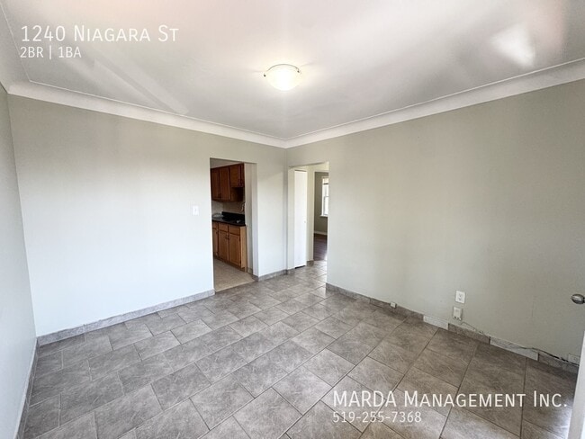 1240 Niagara St in Windsor, ON - Building Photo - Building Photo