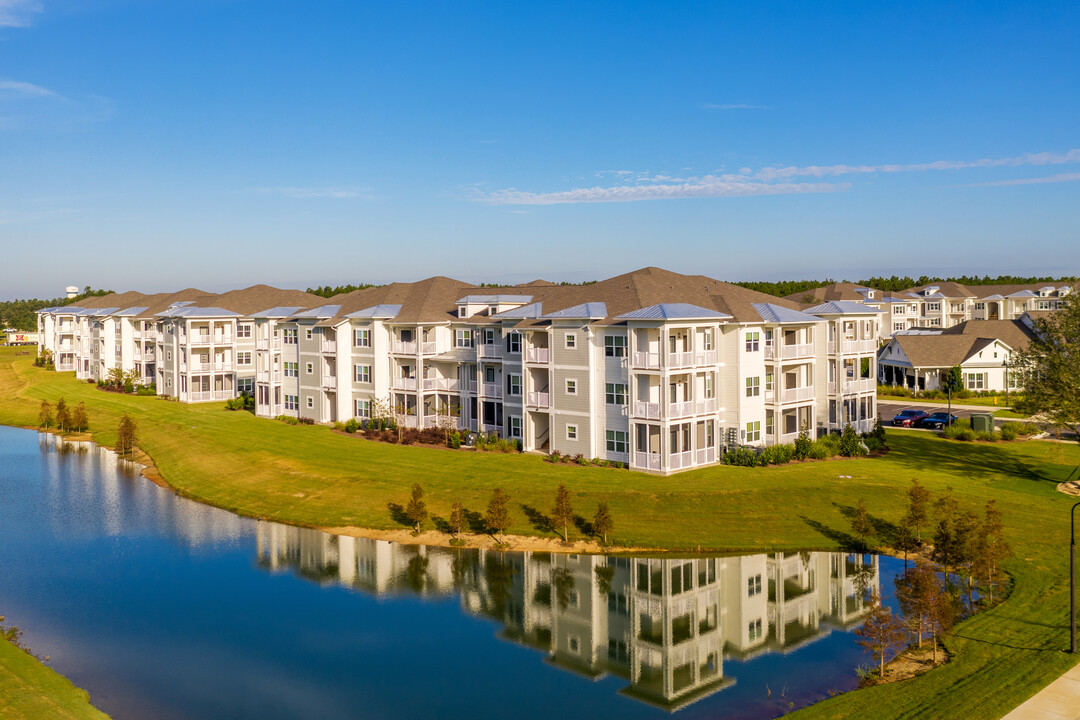 Infinity Hammock Bay in Freeport, FL - Building Photo