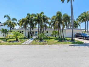 207 Royal Palm Dr, Unit 407 in Fort Lauderdale, FL - Building Photo - Building Photo