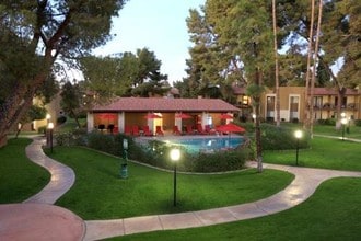 Tempe Vista in Tempe, AZ - Foto de edificio - Building Photo