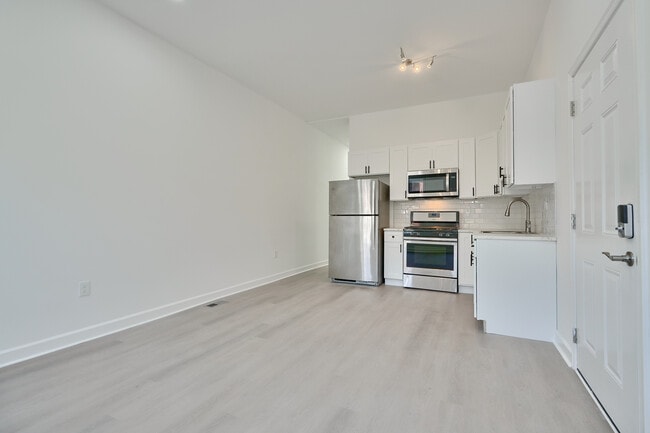 1931 McCulloh St, Unit #1 in Baltimore, MD - Foto de edificio - Building Photo