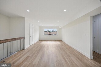 510 Bradley Ct in Princeton, NJ - Building Photo - Building Photo